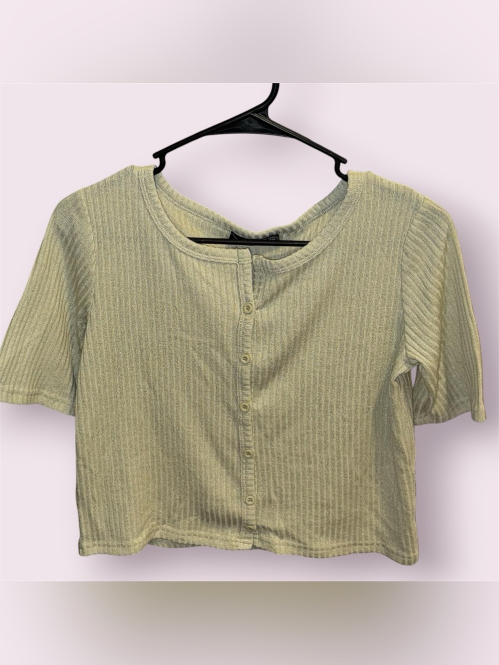 DAZY Sage Green Ribbed Button Front Crop Top Size Large NWOT